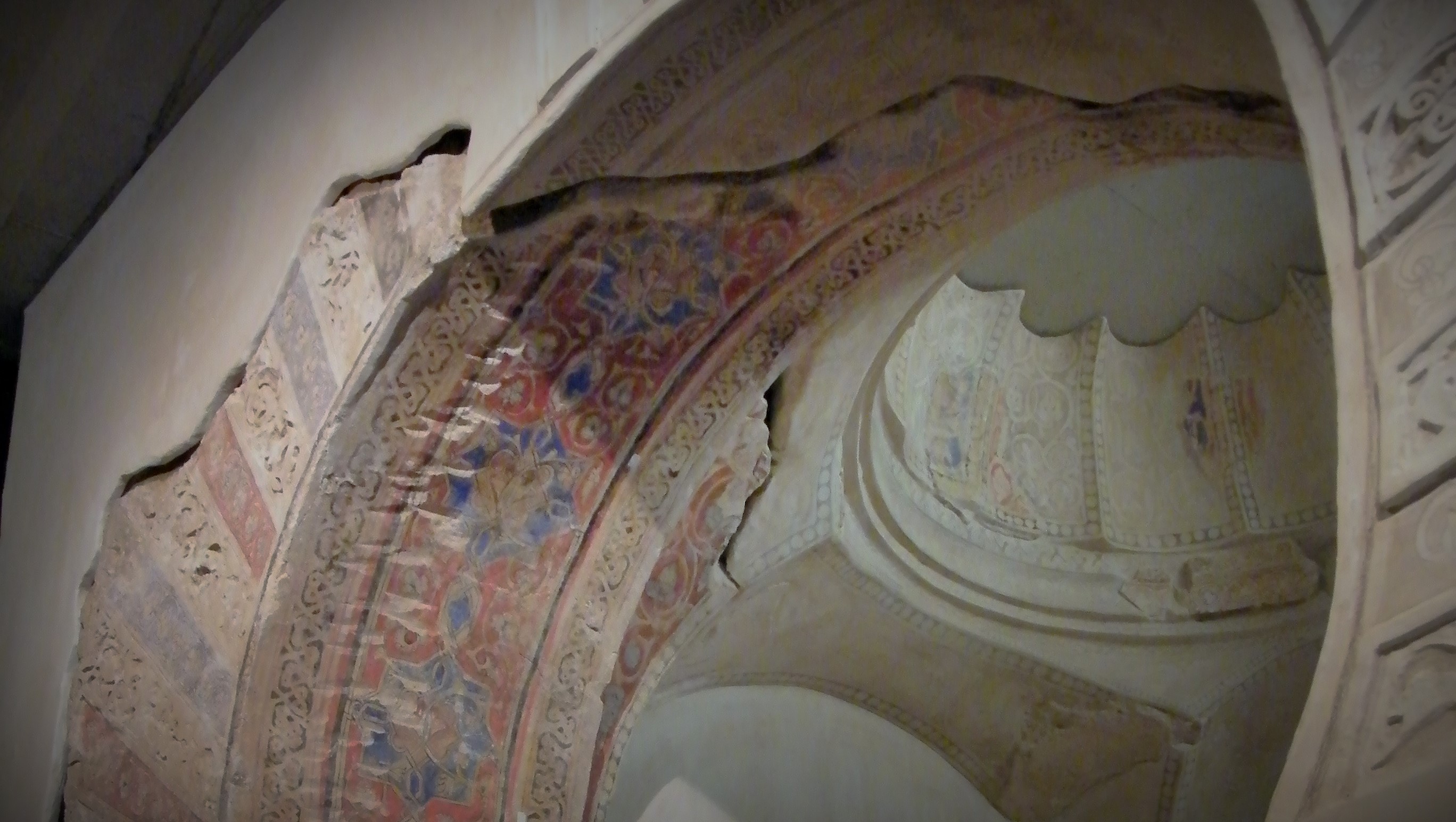 Detalle del arco del Mirhab / Yacimiento islámico de San Juan de Dios / Siglo XII